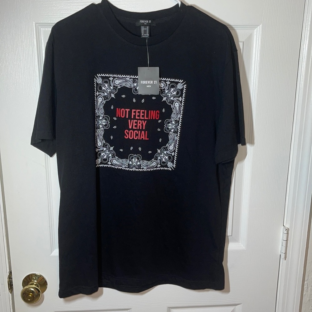 Graphic t-shirt size medium new with tags